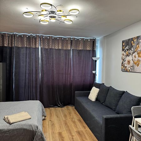 Coser Apartamenty Metro Onz Варшава Экстерьер фото