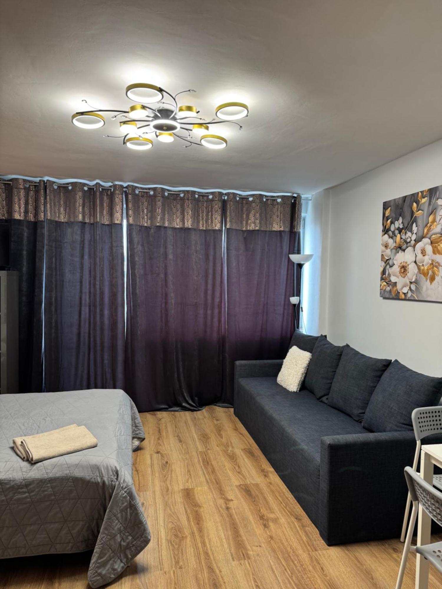 Coser Apartamenty Metro Onz Варшава Экстерьер фото